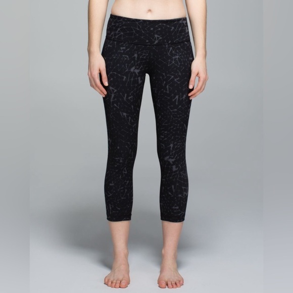 Lululemon Wunder Under Crop II Leggings Star Crushed Coal Black Mid Rise Size 4 - Picture 1 of 10